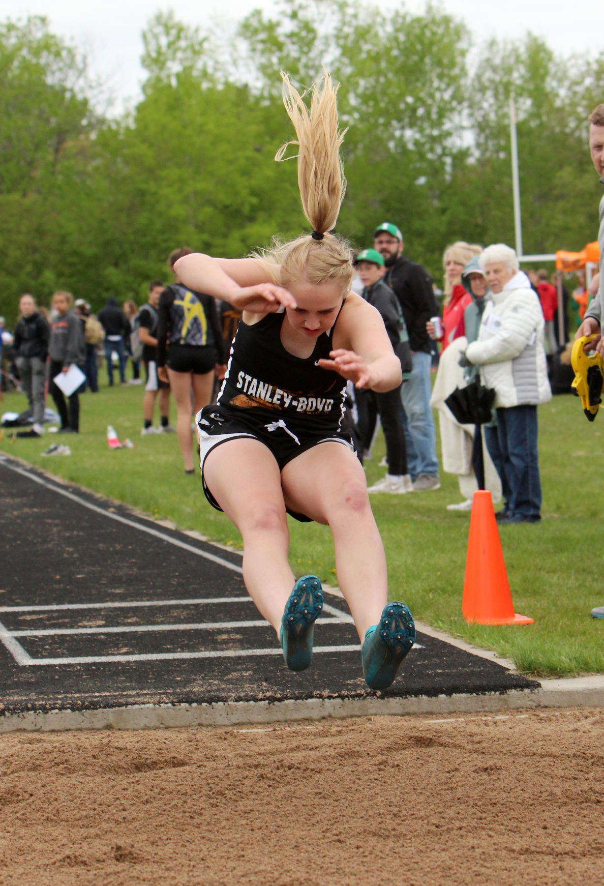Division 3 track and field sectionals at Cameron 5-23-19